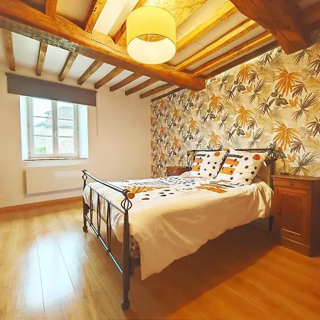 Le Nid Des Hirondelles Avec Borne De Recharge *