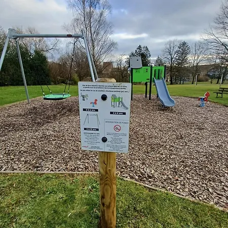 Le Nid Des Hirondelles Avec Borne De Recharge Nyaraló