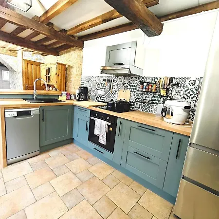 Le Nid Des Hirondelles Avec Borne De Recharge Villers-sur-le-Mont