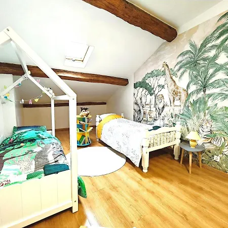 Le Nid Des Hirondelles Avec Borne De Recharge * Villers-sur-le-Mont